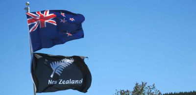 Flaggenauswahl Neuseeland - Union Jack und Kreuz des Südens oder das Farn