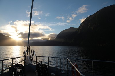 Sonnenaufgang im Doubtful Sound