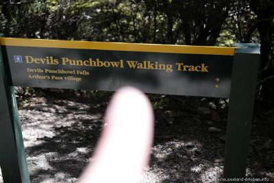 Auf zum Devils Punchbowl in den Nähe des Arthur's Pass Village